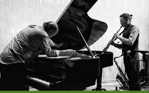 MUSIKALISCHE KLANGLANDSCHAFTENZWISCHEN TANGO, JAZZ UND WELTMUSIK